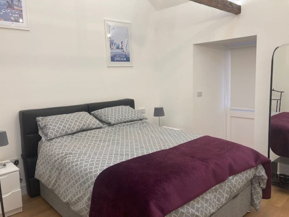Main bedroom