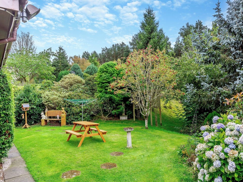 Garden | Drummond House, Loch Flemington, near Inverness