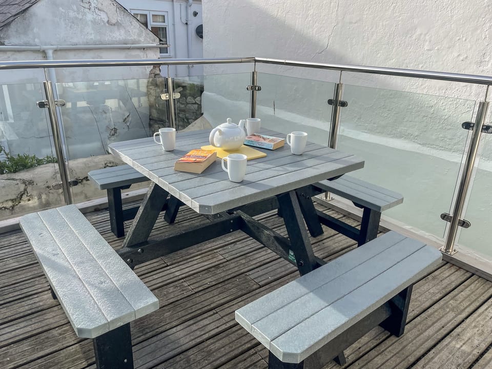 Cottage | Outdoor dining