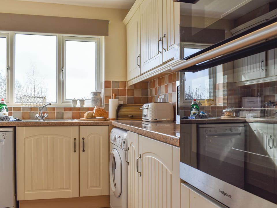 Kitchen | Llamedos, Bideford