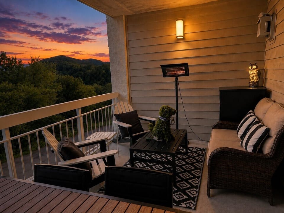Unwind on your private balcony as the sun sets over the Smoky Mountains. Sink into the cozy outdoor seating with a view that stretches for miles — and help yourself to complimentary bottled water waiting in your fridge, so you can relax immediately