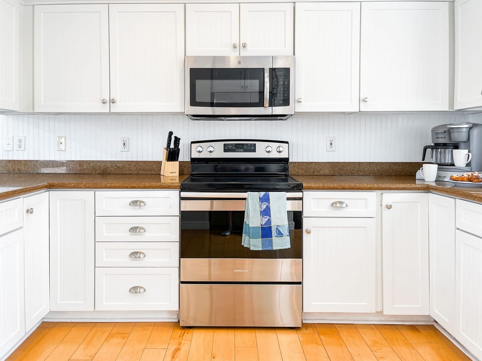 "Made most of our meals at home- the kitchen had plenty of pots, pans, dishes….we felt right at home." - Ellen