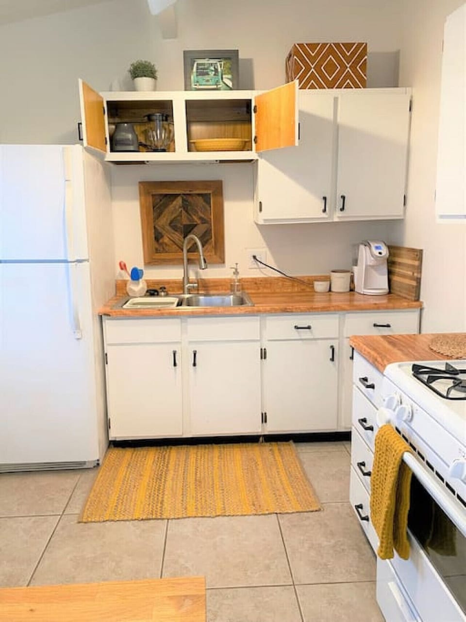 Beachy kitchen