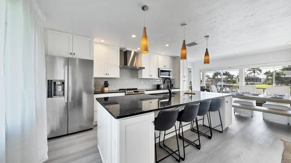 Spacious Kitchen