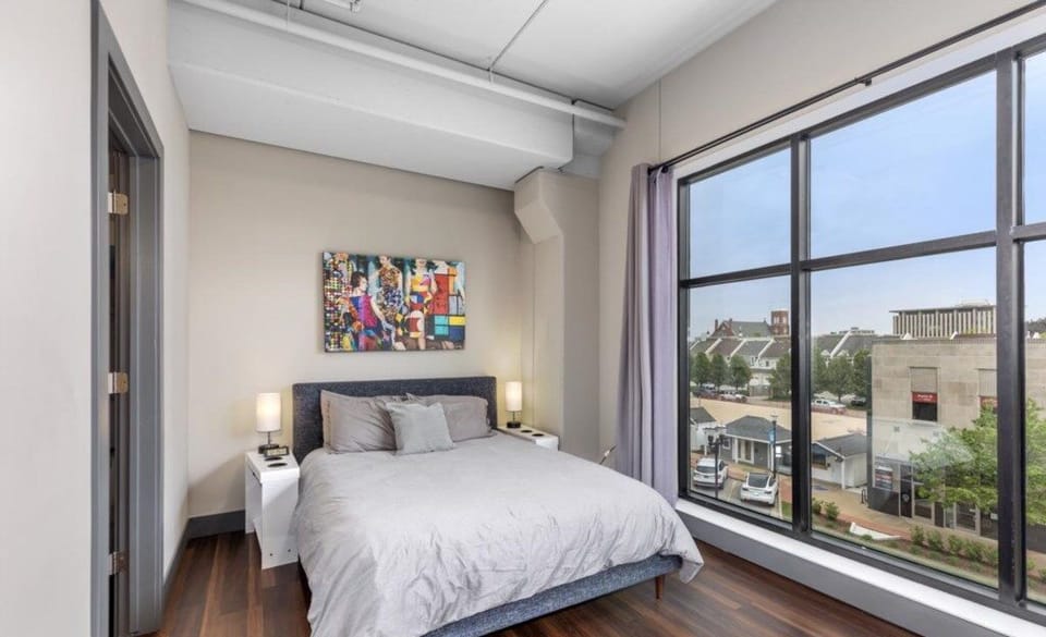 Queen bedroom