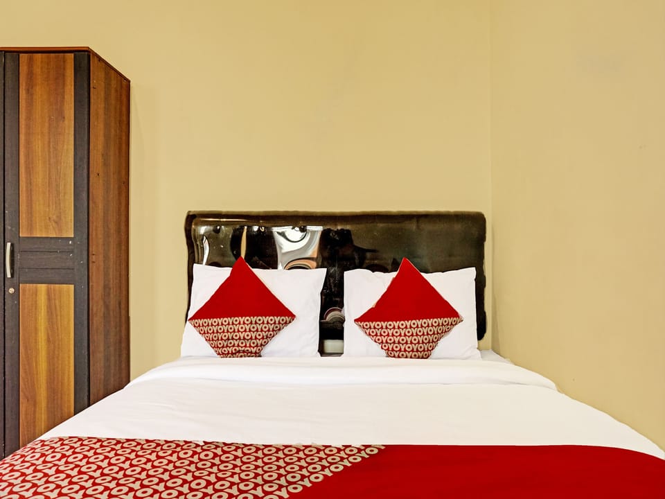 Deluxe Double Room | Desk, laptop workspace, free WiFi, bed sheets