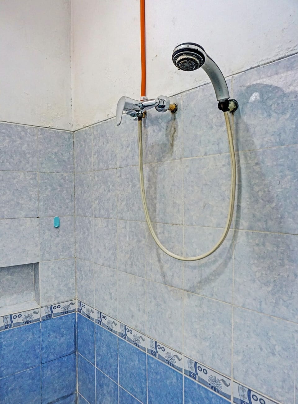Deluxe Double Room | Bathroom | Shower, towels