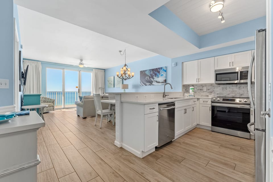 This 2BR/2BA condo has an open floorplan with tall ceiling, Gulf views from many angles, and has been completely remodeled!