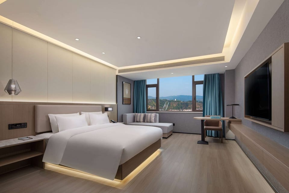 Deluxe Room, 1 King Bed