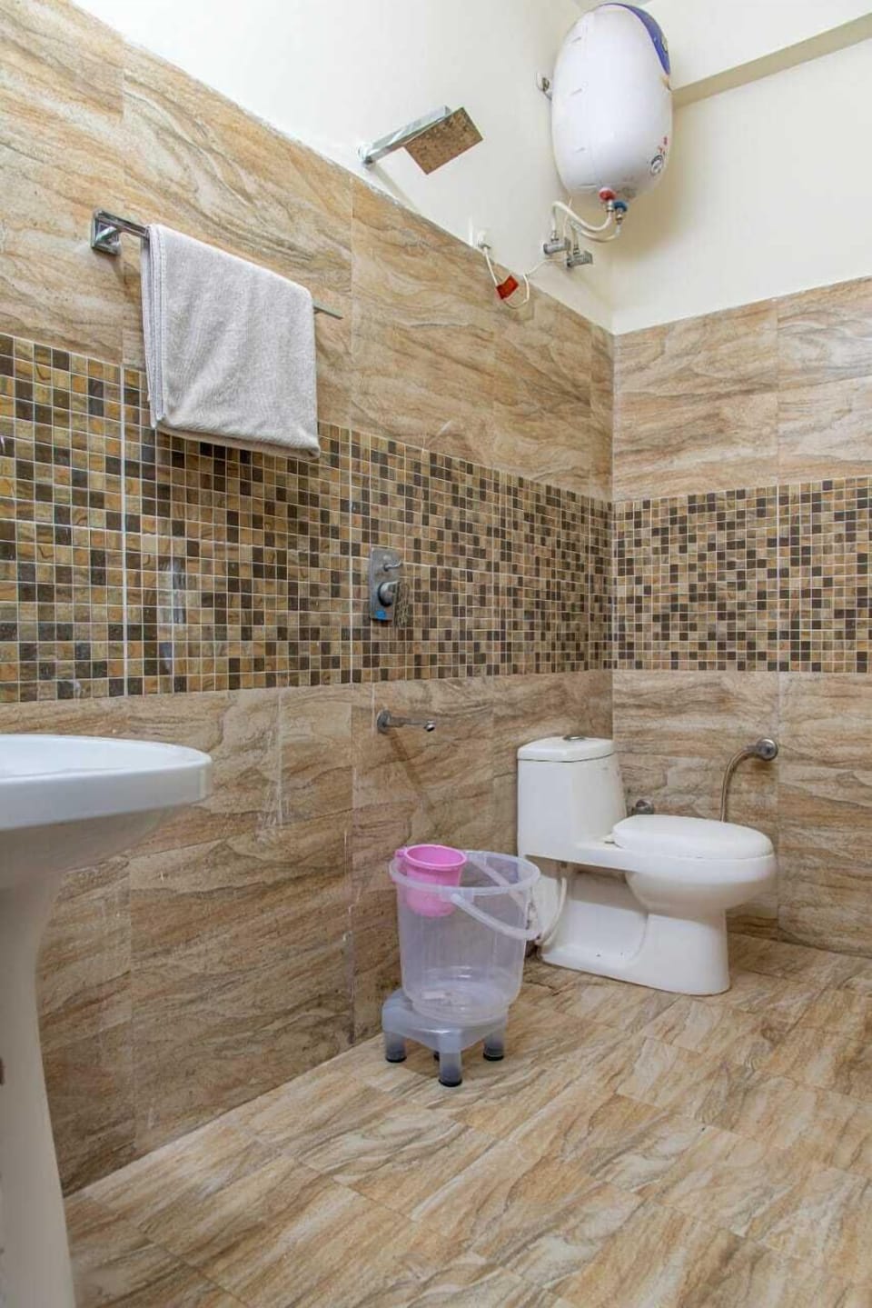 2 BHK Apartment | Bathroom