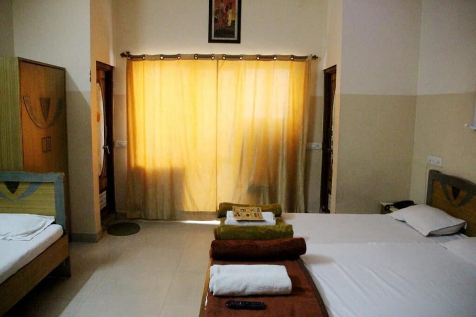 Soundproofing, iron/ironing board, free WiFi