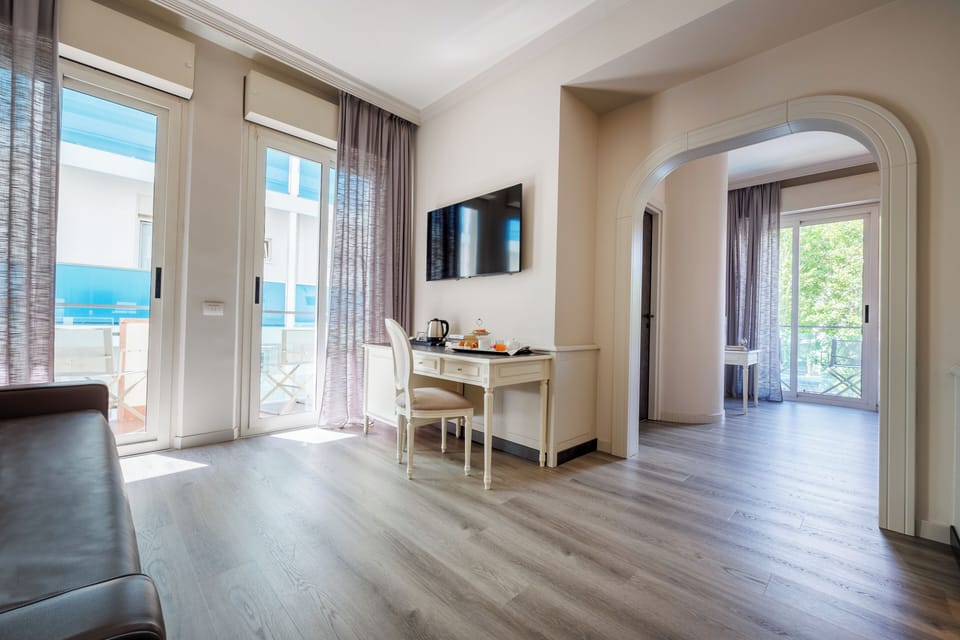 Junior Suite, Terrace | Egyptian cotton sheets, premium bedding, minibar, in-room safe