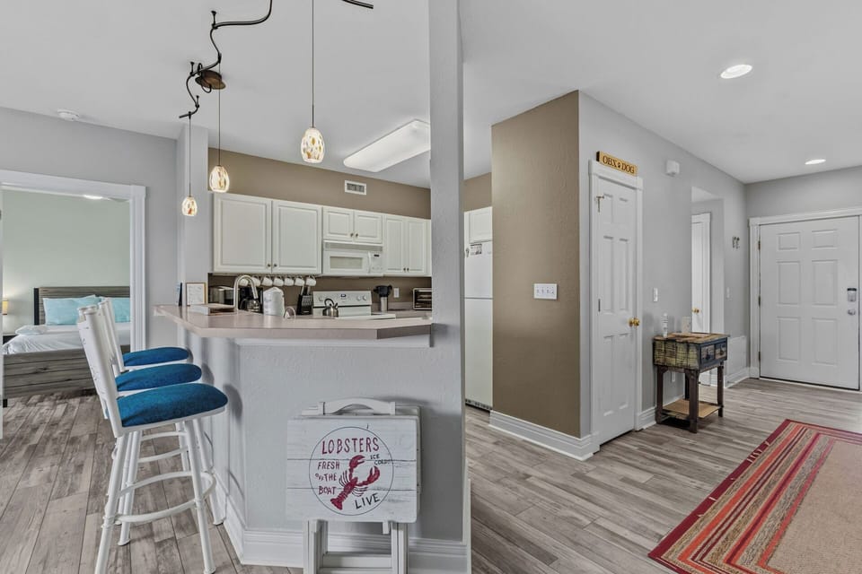 Full Kitchen