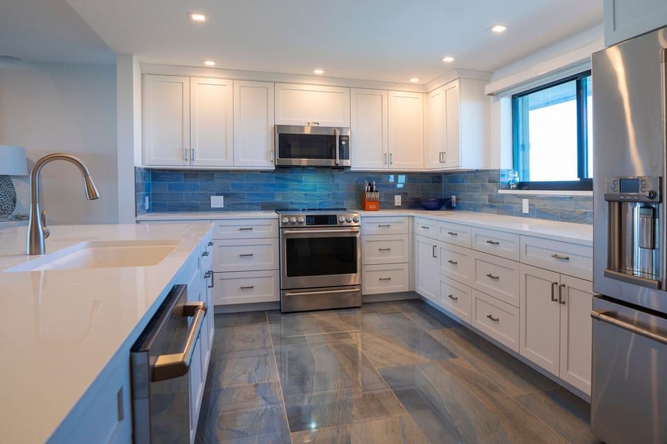 Custom Designed Luxury Kitchen - Top of the line appliances