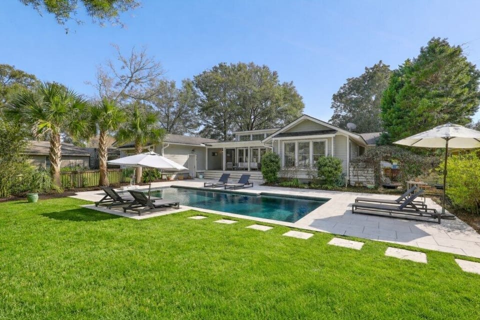 Gorgeous home with backyard oasis!