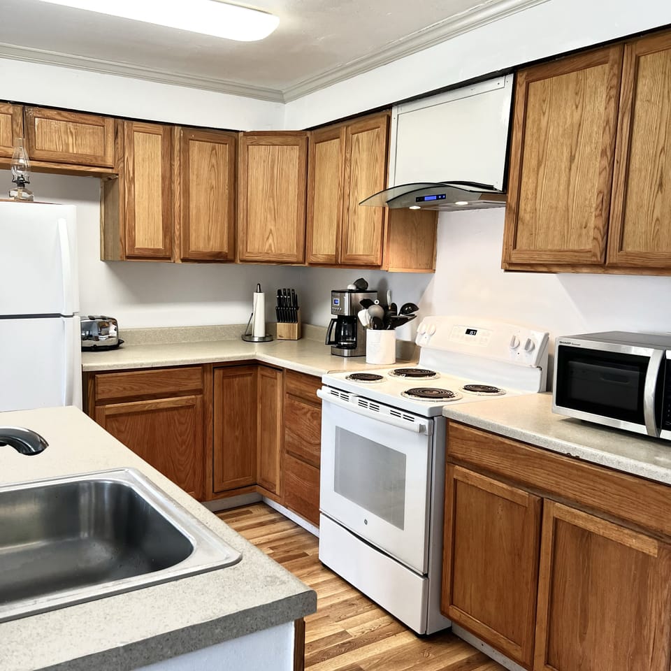 Electric oven, microwave, Coffee Maker and Toaster Oven
