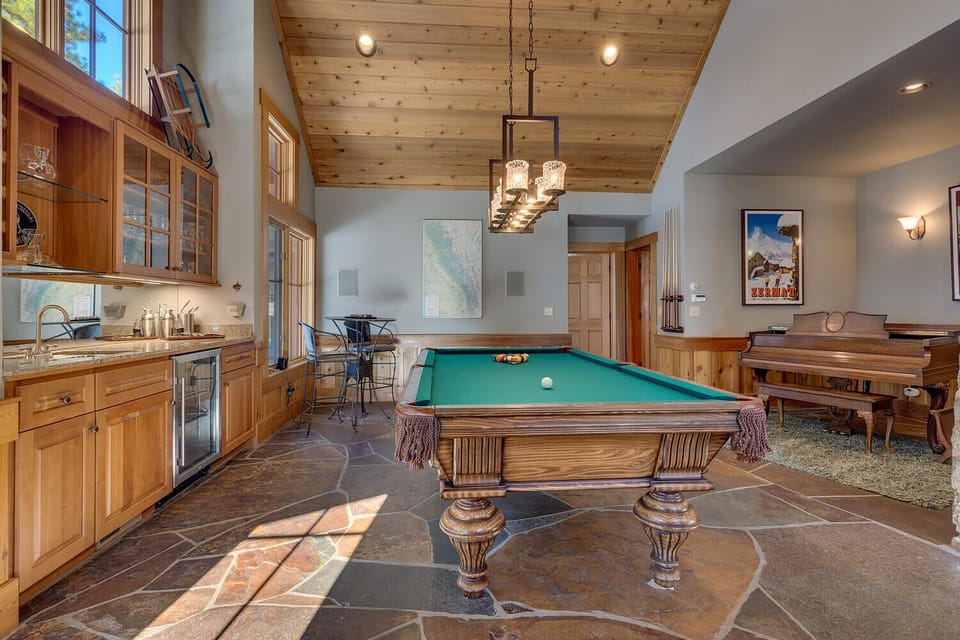 Game room