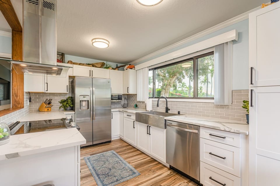 Condo, 2 Bedrooms | Private kitchen | Coffee/tea maker, fridge, oven, dishwasher