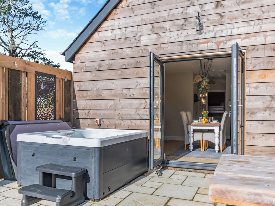 Terrace | Bwythyn Cudd, Goodwick, near Fishguard