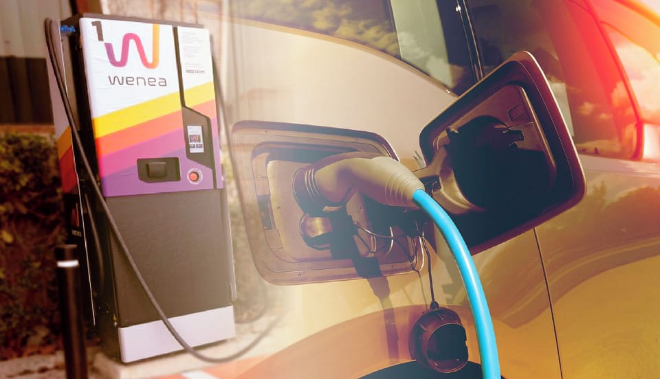 Electric vehicle charging station