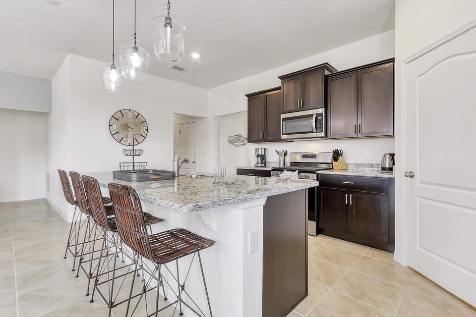 02KitchenArea090323