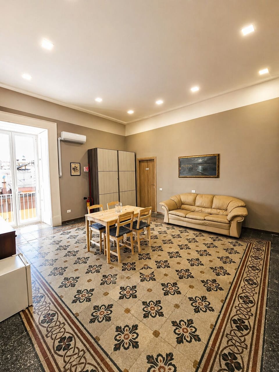 Deluxe Apartment | Living area