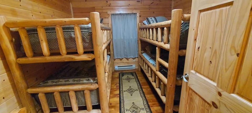 Bedroom 3 with 2 twin bunk beds