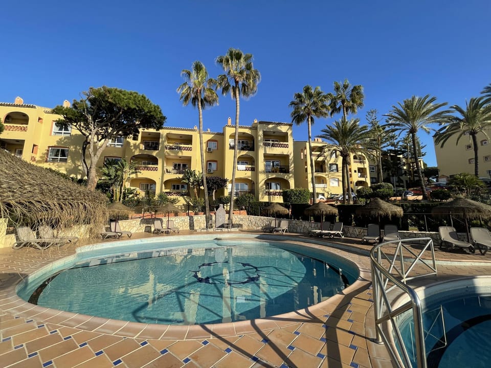 Doña Lola resort