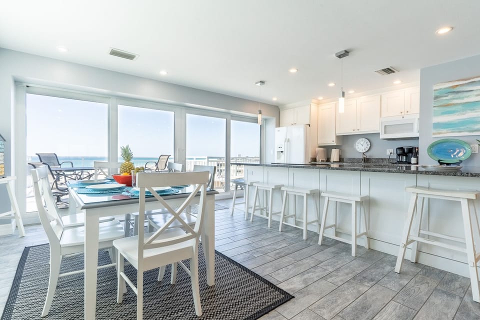 Kitchen and dining area