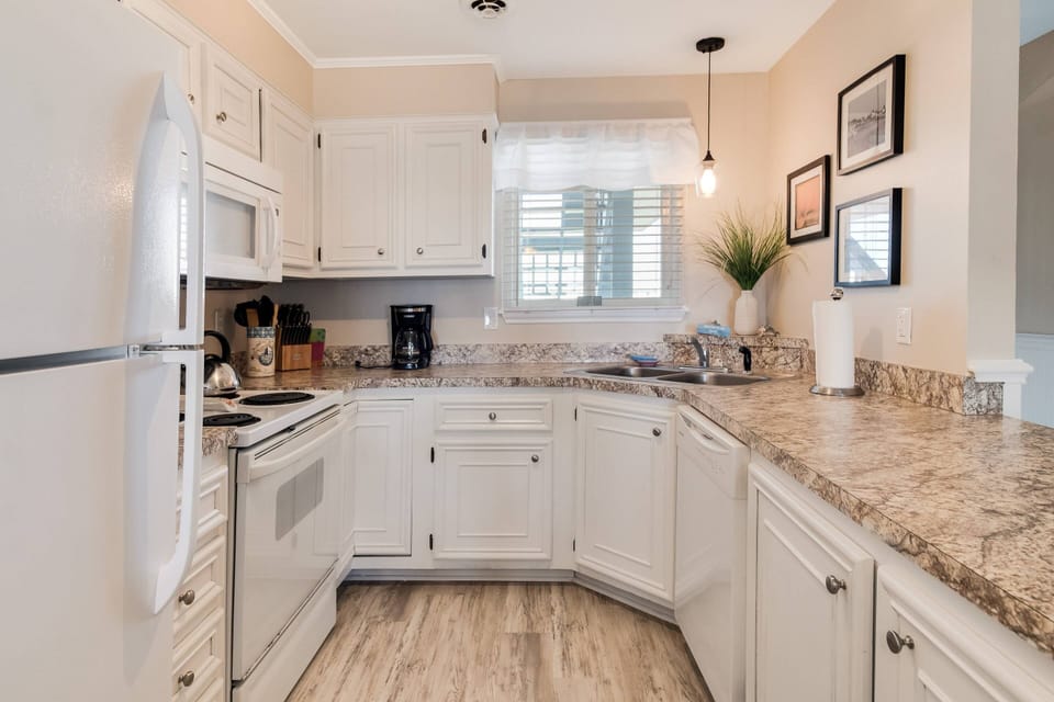 Fully equipped kitchen with everything needed to cook your favorite meals