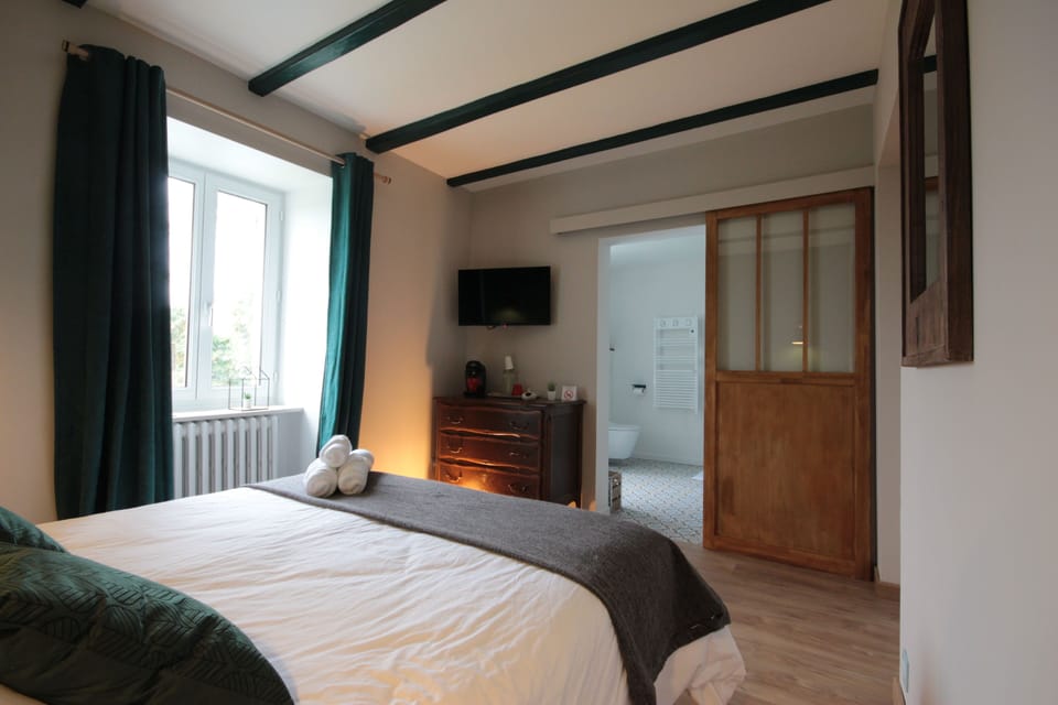 Comfort Double Room | Individually decorated, individually furnished, soundproofing