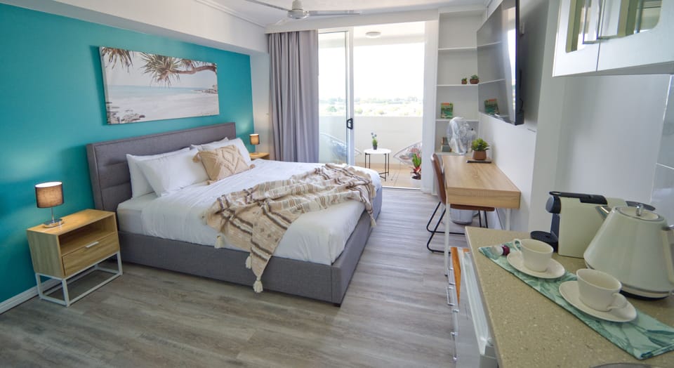 Cozy studio with kitchenette 