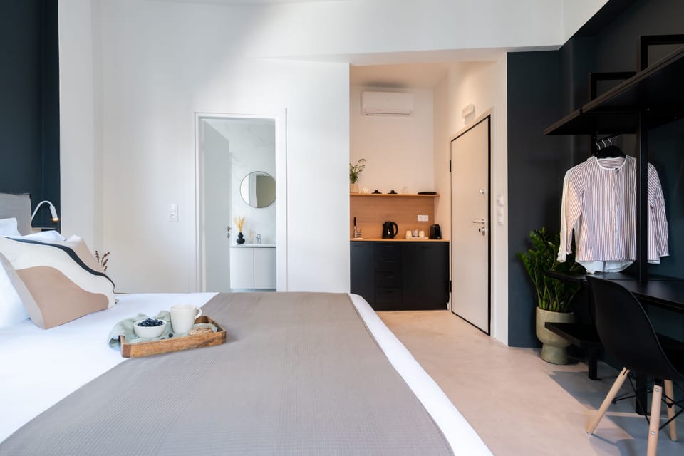Double Room, Balcony | Minibar, in-room safe, desk, laptop workspace