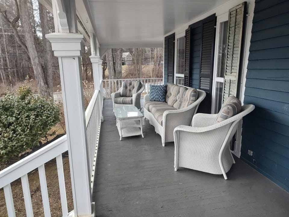 front porch 