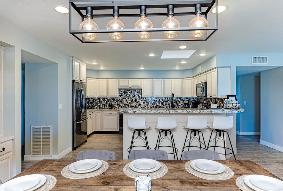 Four (4) barstools at the kitchen counter