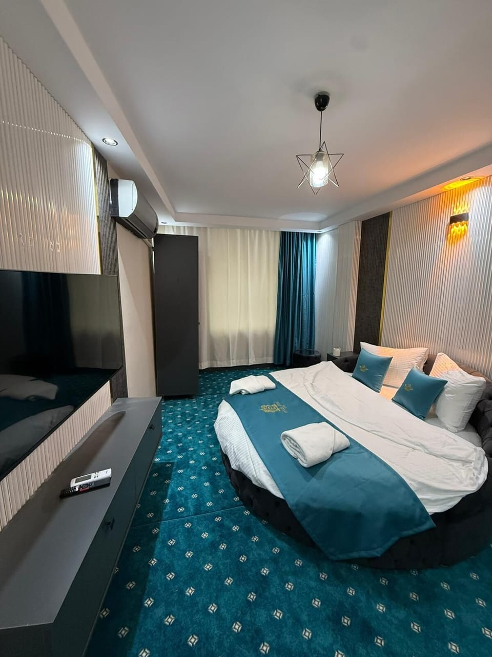 Business Room | Living area | Netflix, streaming services