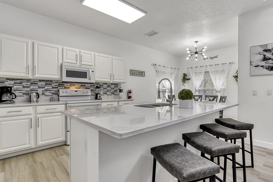 Quartz countertop breakfast counter for healthy morning breafast!