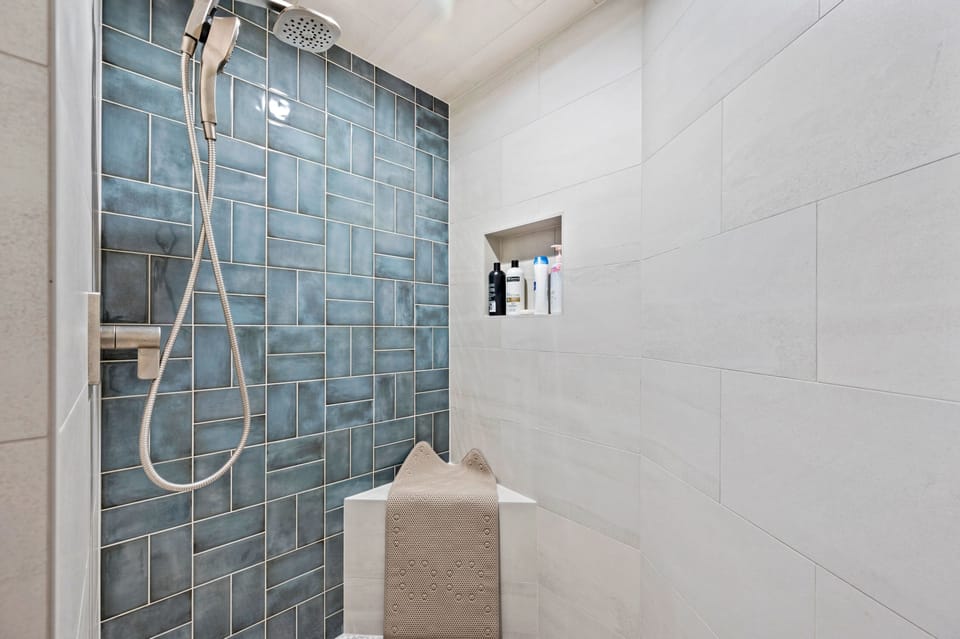 Second bathroom shower