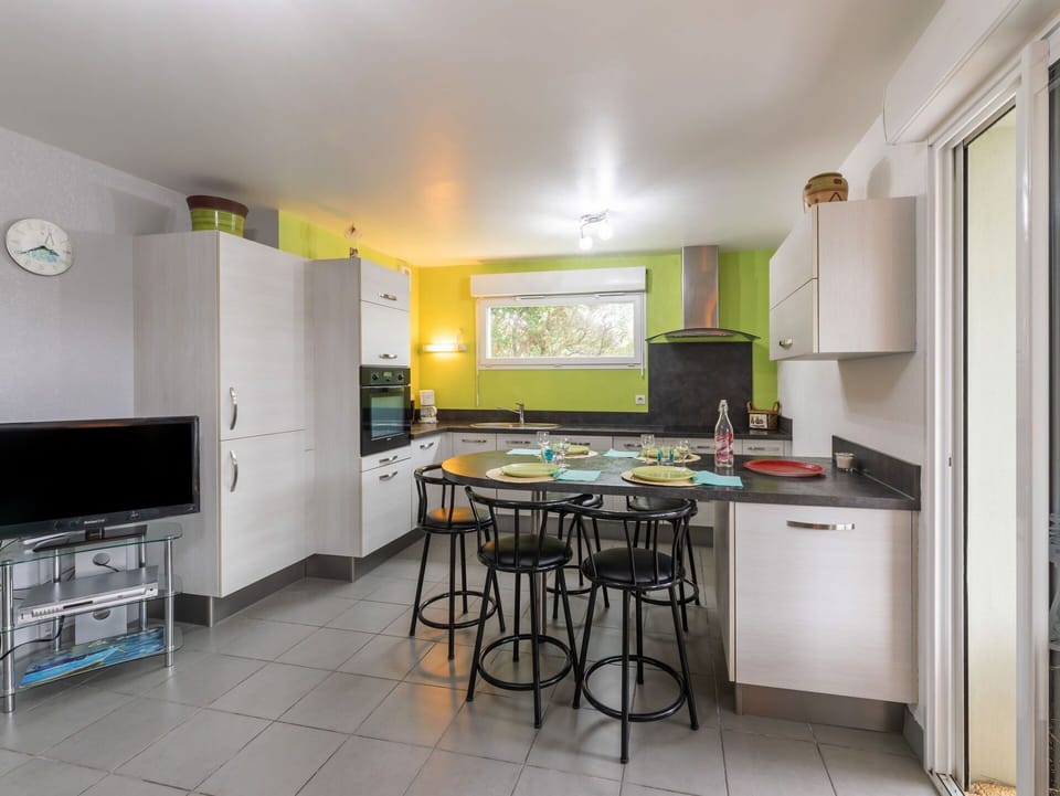 Cabinetry, Countertop, Kitchen, Table, Home Appliance, Kitchen Appliance, Flooring, Window, Floor