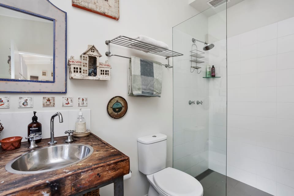 Upstairs Bathroom