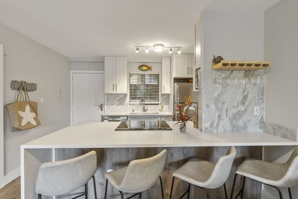 Condo, 2 Bedrooms | Private kitchen | Coffee/tea maker, fridge, oven, dishwasher