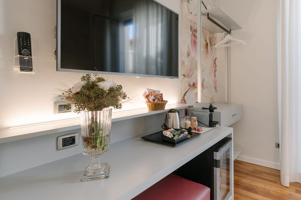 Exclusive Suite, Terrace | Premium bedding, down comforters, in-room safe, desk
