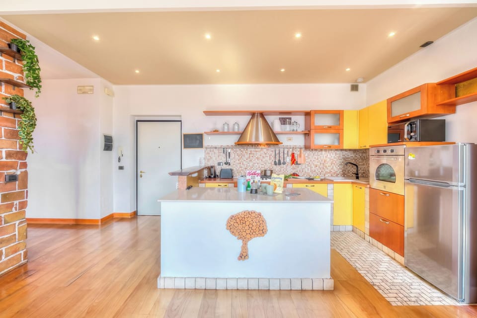 Family Apartment, 2 Bedrooms, Microwave (Muri Di Arco) | Private kitchen