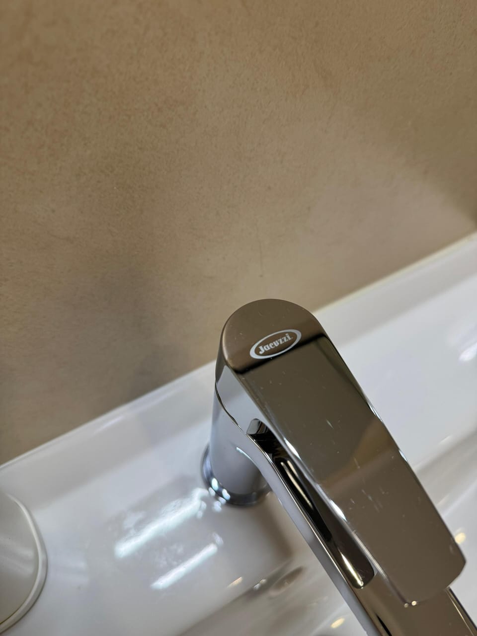 Deluxe Double Room, 1 King Bed | Bathroom | Rainfall showerhead, free toiletries, hair dryer (on request), bathrobes