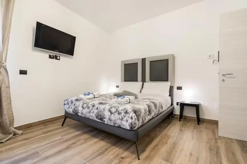 Comfort Double Room, 1 Bedroom | Select Comfort beds, individually furnished, desk, free WiFi
