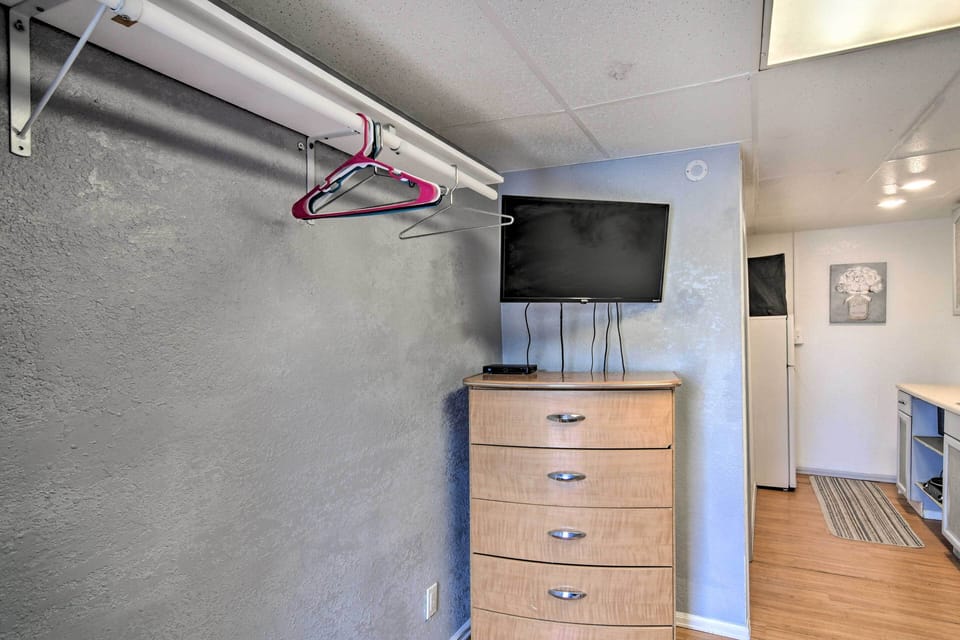 Studio | Flat-Screen Cable TV | Window A/C Unit