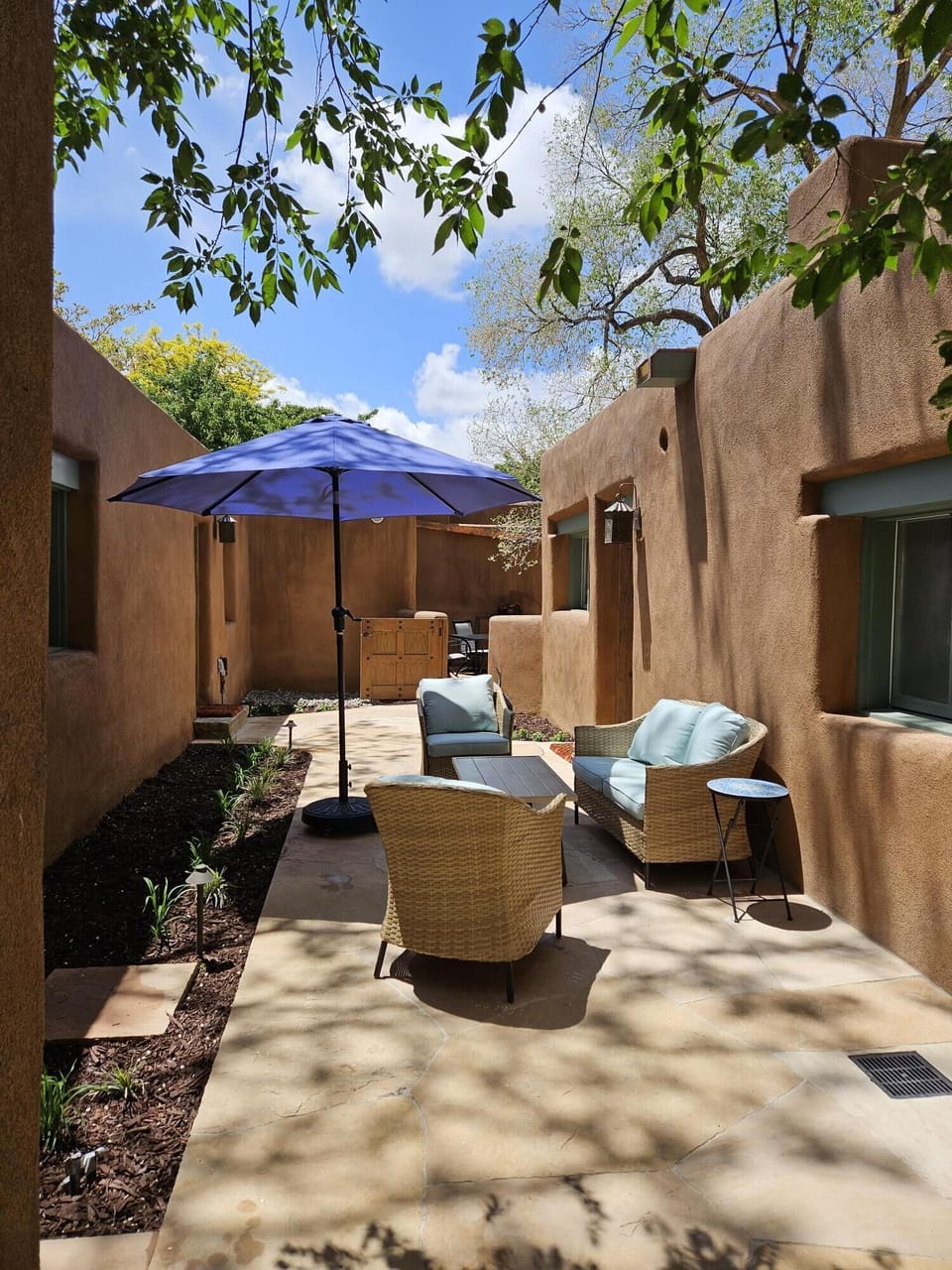 cozy courtyard seating