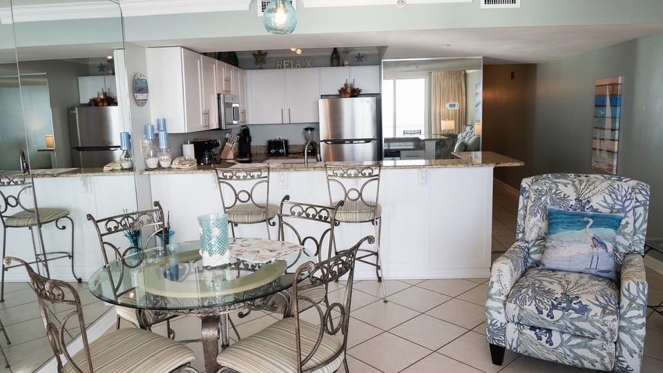 Condo, 1 Bedroom | Interior