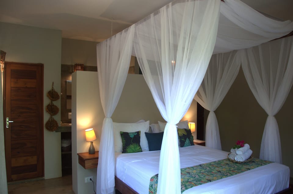 Deluxe Double Room | Individually decorated, individually furnished, travel crib, free WiFi
