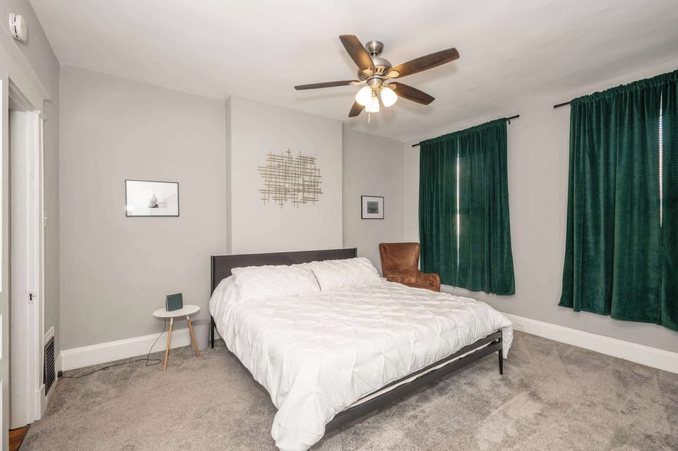 Condo, 1 King Bed, Kitchen, Garden View | 1 bedroom, free WiFi